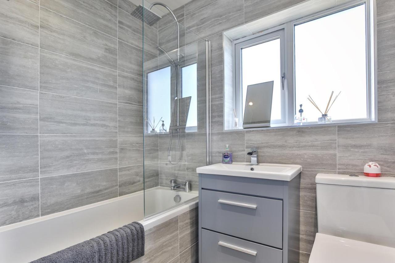 Modern, Cosy & Convenient 3 Bed 2 Bath House Wifi Parking By Ark Sa Villa Sheffield Exterior photo